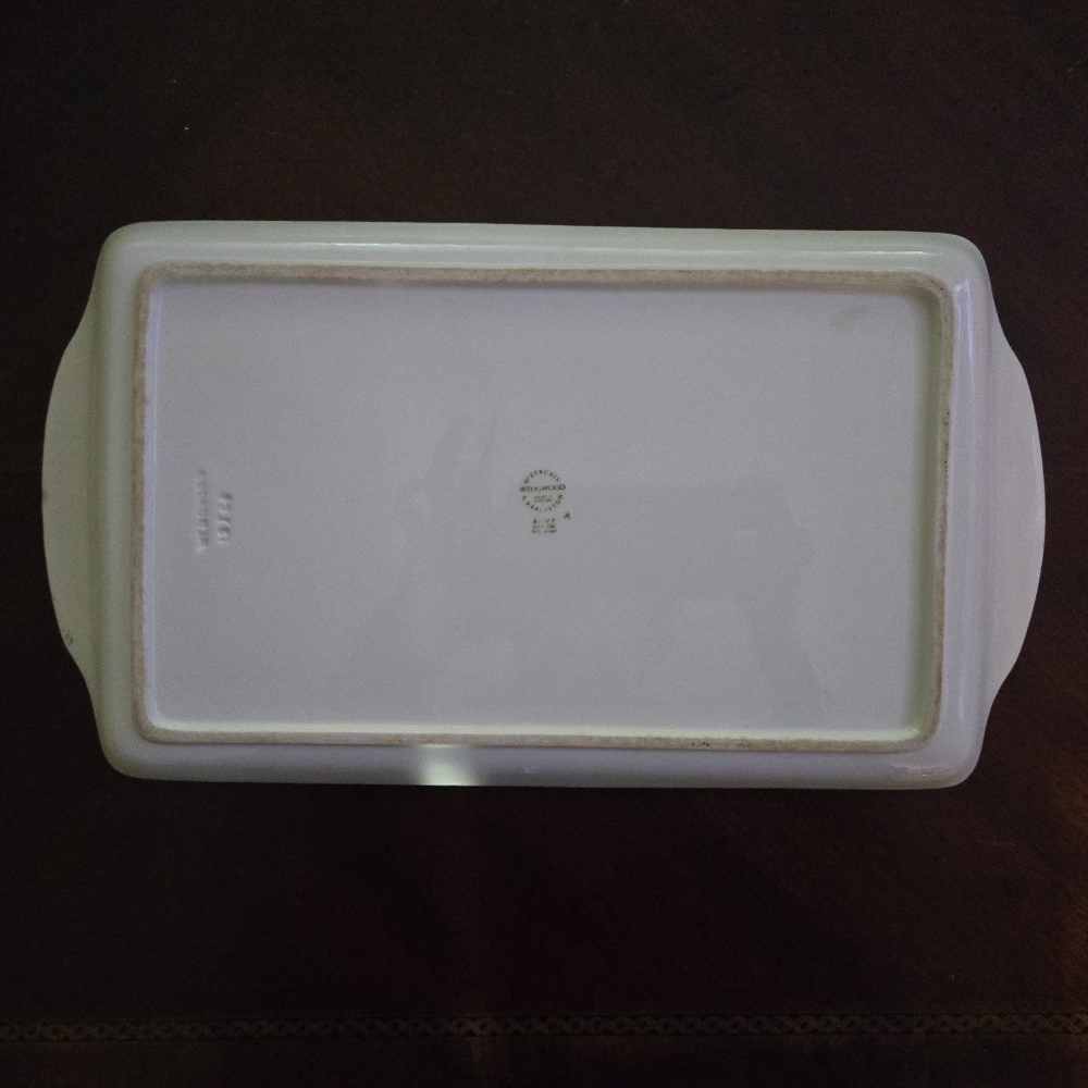 Elegant Wedgewood Serving Tray - Picture 7 of 16